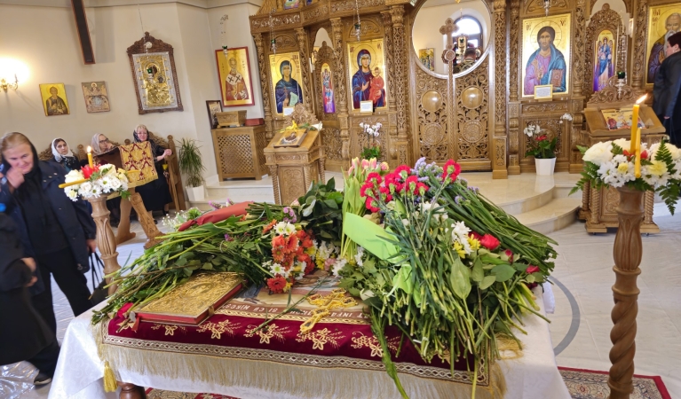 Seară de profundă rugăciune la Voghera: Sute de credincioși s-au unit în marea tânguire a Prohodului Domnului