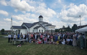 O zi de neuitat în marea noastră familie: Retrospectiva Sărbătorii Copilăriei